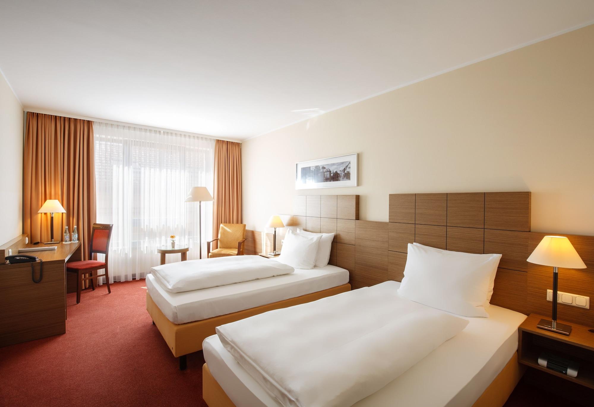 Western Hotel 3*